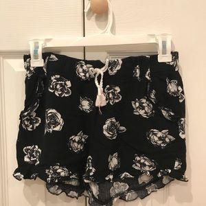 wonder nation black and white floral shorts